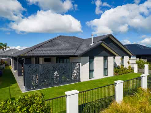 99 Palm Springs Boulevard, Papamoa