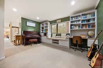 10 Murrayfield Lane, The Gardens