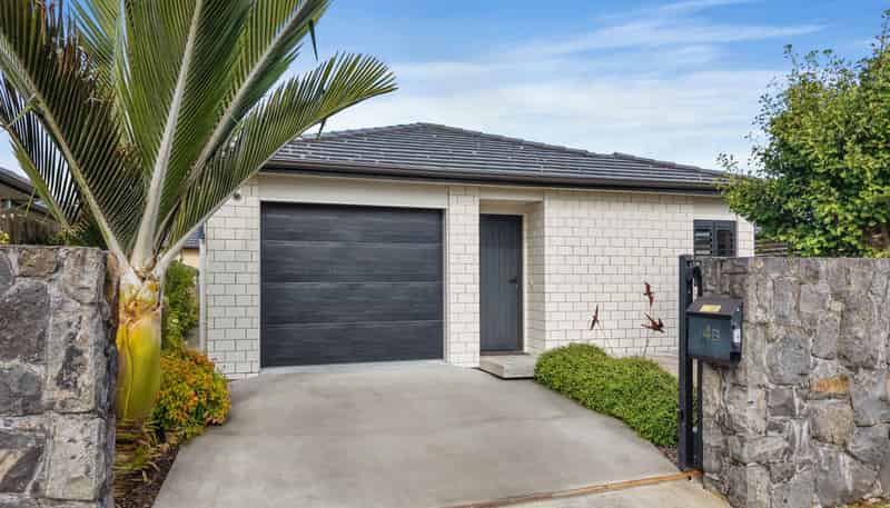 4B Lillian Place, Orewa
