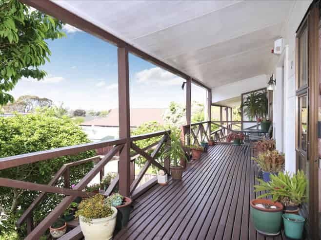 2/128 Barrack Road, Mount Wellington