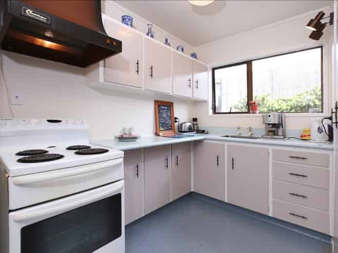 2/128 Barrack Road, Mount Wellington