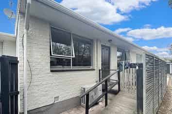 2/125 Geraldine Street, Edgeware