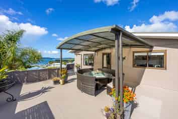11 Mera Road, Algies Bay