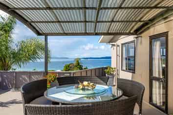 11 Mera Road, Algies Bay