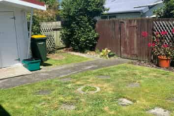 4/576 Queen Street East, Levin