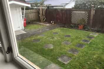 4/576 Queen Street East, Levin