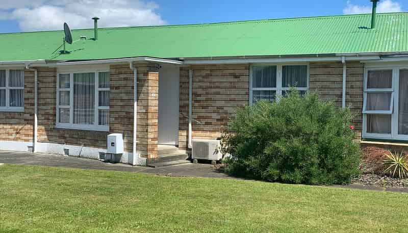 4/576 Queen Street East, Levin