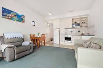 136/2 Armoy Drive, East Tamaki