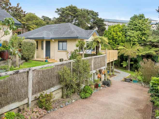 11A Canary Place, Unsworth Heights