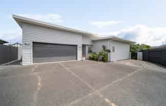 21 Santa Barbara Drive, Papamoa Beach