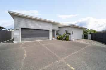 21 Santa Barbara Drive, Papamoa Beach