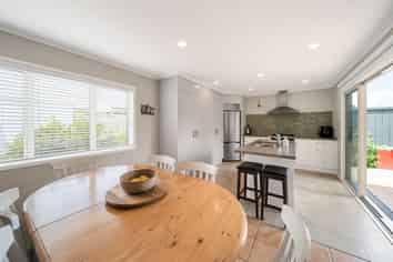 21 Santa Barbara Drive, Papamoa Beach