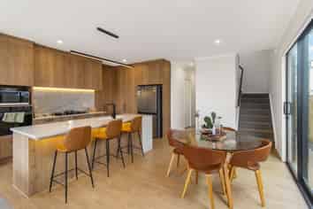 3 Ridgehill Rise, Flat Bush