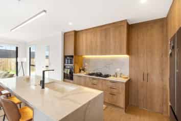 3 Ridgehill Rise, Flat Bush