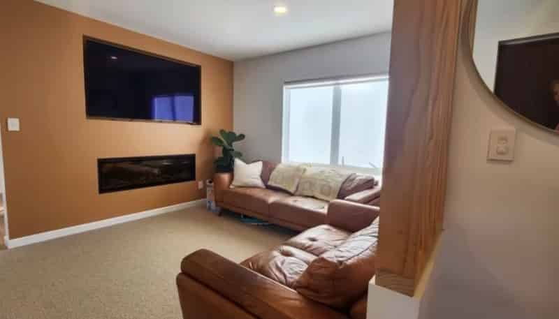 81B Percy Kinsman Crescent, Riverstone Terraces