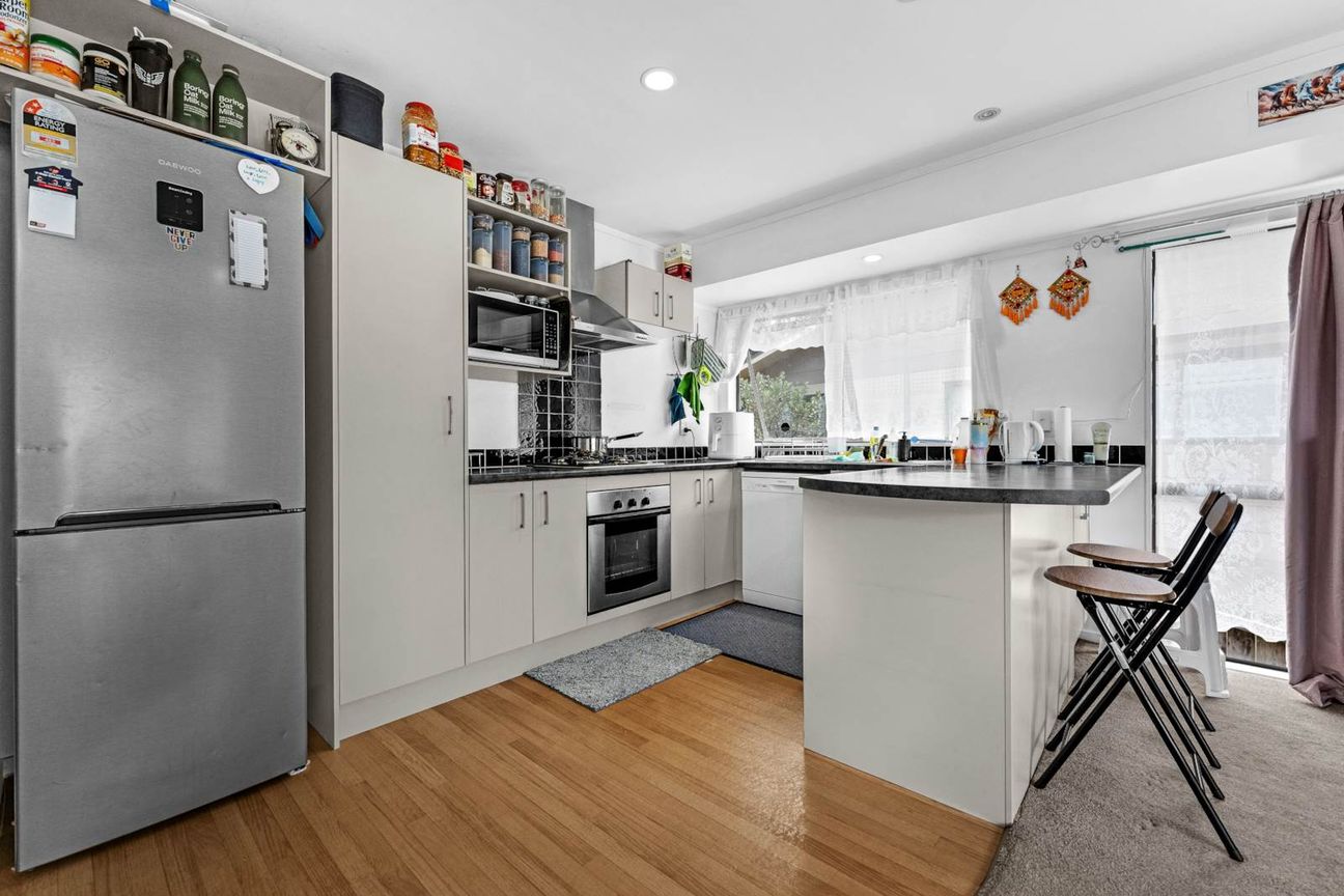 Spacious Family Duplex  Huge Backyard - Mehr