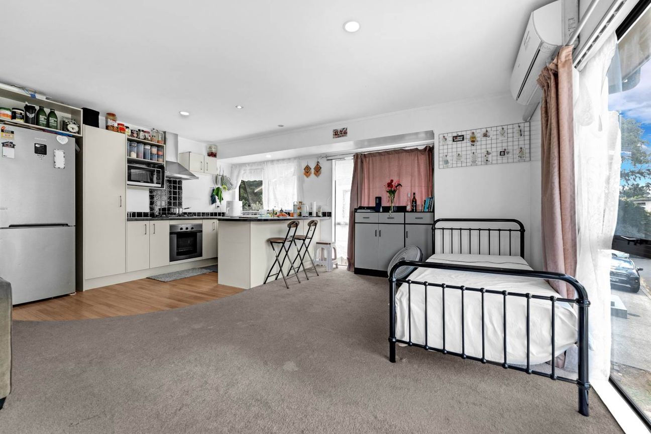 Spacious Family Duplex  Huge Backyard - Ansicht 3