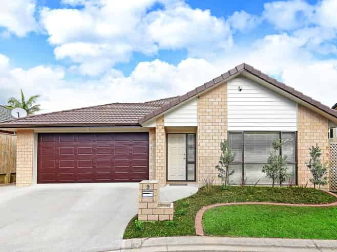 9 Tsar Court, Flat Bush