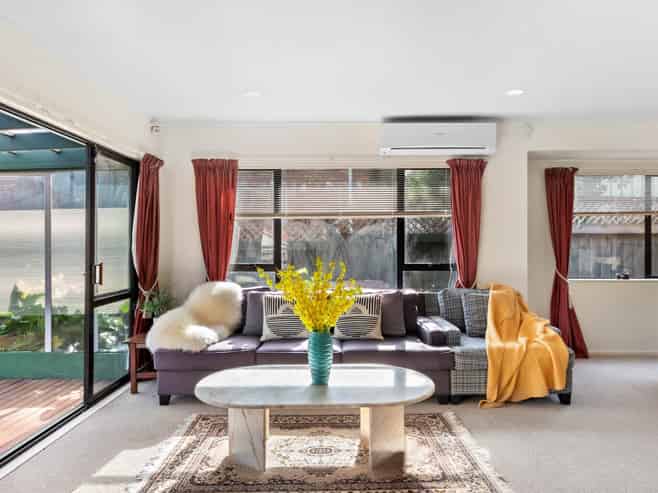 1/63 Gosford Drive, Botany Downs