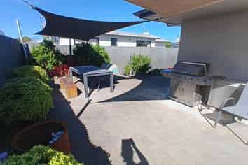 8A Merton Crescent, Pirimai