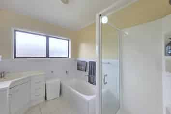 119 Prince Regent Drive, Half Moon Bay