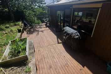 10 Swadel Way, Karori