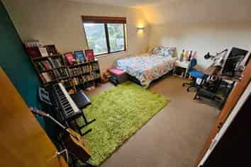 10 Swadel Way, Karori