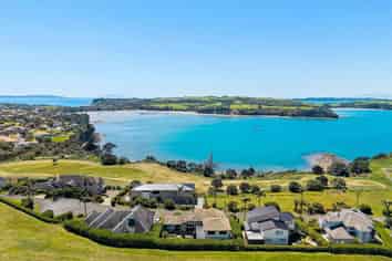 13 Pacific Cliffs Drive, Gulf Harbour