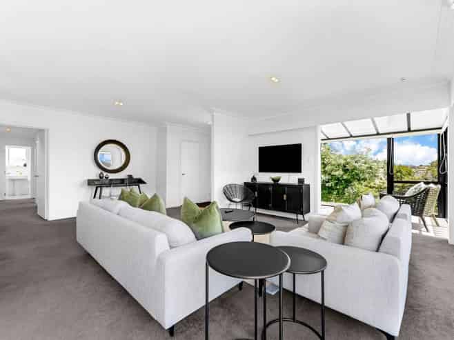 97B  Selwyn Avenue, Mission Bay