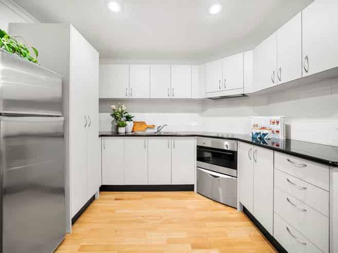 D403/ 176 Broadway, Newmarket