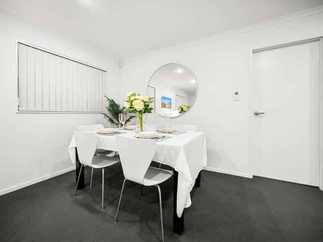 D403/ 176 Broadway, Newmarket