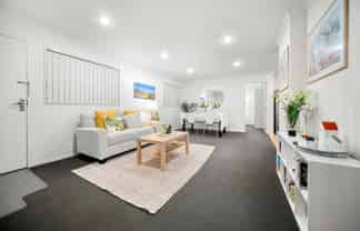 D403/ 176 Broadway, Newmarket