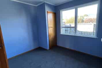 2/12 Cornwall Place , Stoke