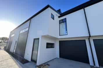 2/142 Milton Street, Somerfield