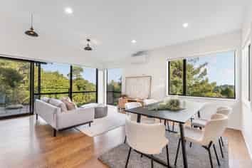 339 Ridge Road, Paremoremo