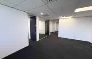 MODERN CITY FRINGE OFFICES
