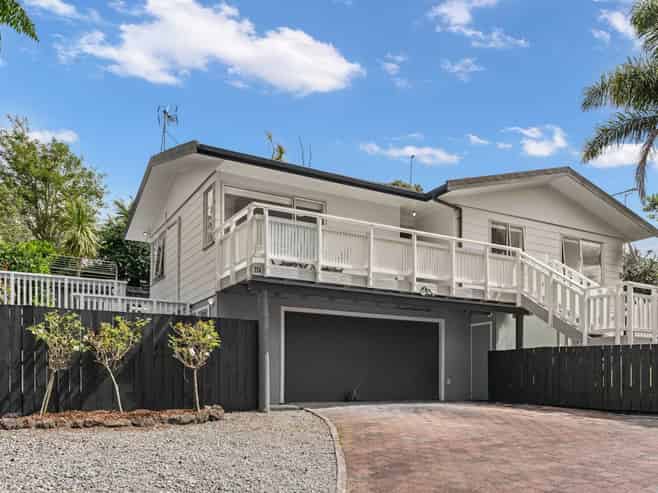 11 Alidade Place, Massey