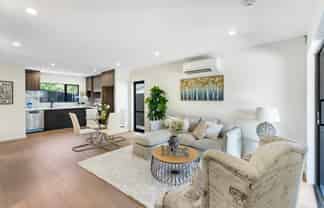 2/142 Great South Road, Manurewa