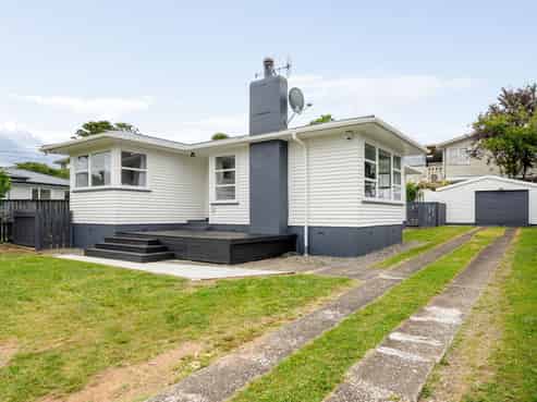 16 Manapouri Place, Glenview