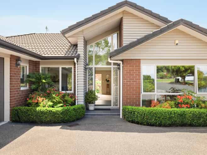 104 Waterside Drive, Pyes Pa