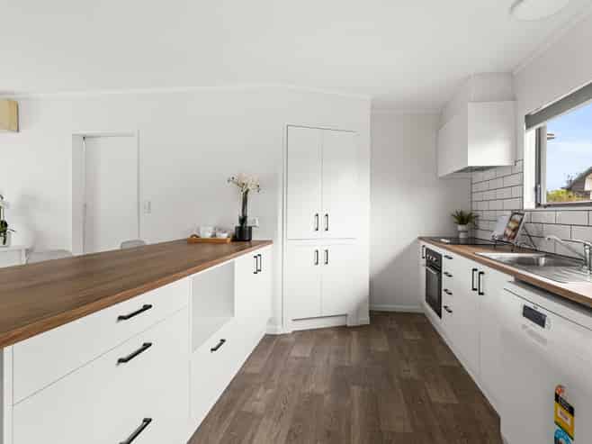 35 Townshend Crescent, Greenmeadows