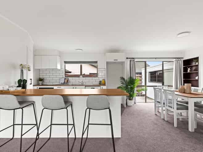 35 Townshend Crescent, Greenmeadows