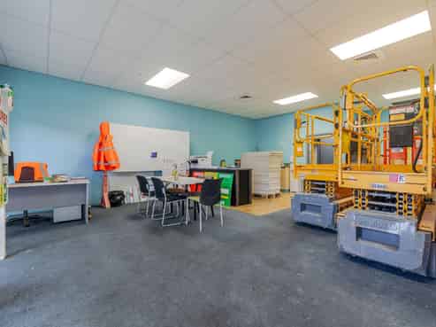 Office/retail space in Summerhill