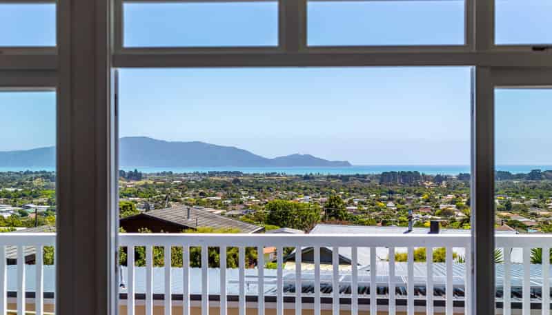 18 Tui Crescent, Waikanae