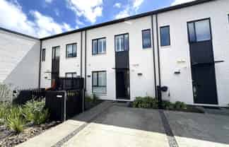 8 Pohatu Lane, Stonefields