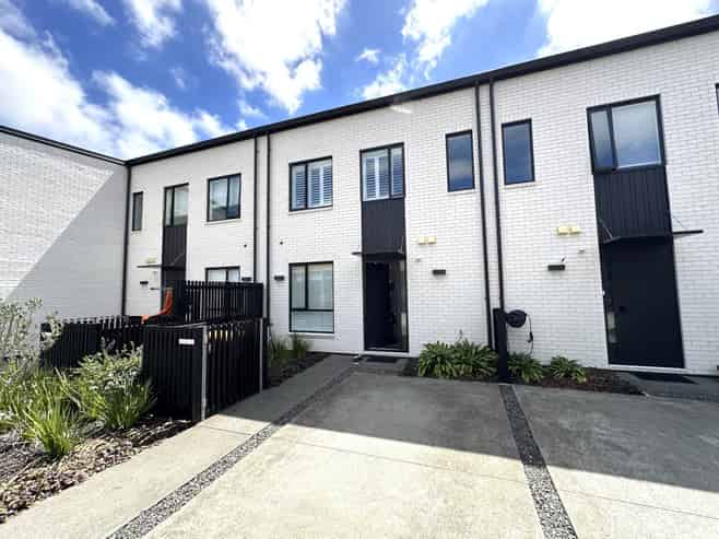 8 Pohatu Lane, Stonefields