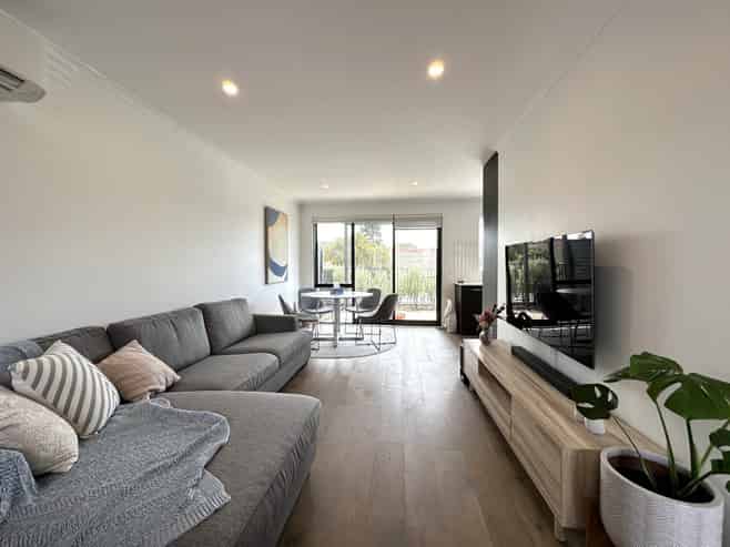 8 Pohatu Lane, Stonefields