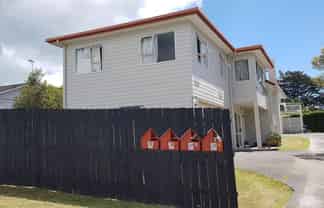 2/16 Kauri Glen Road, Northcote