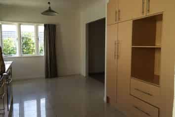 2/16 Kauri Glen Road, Northcote