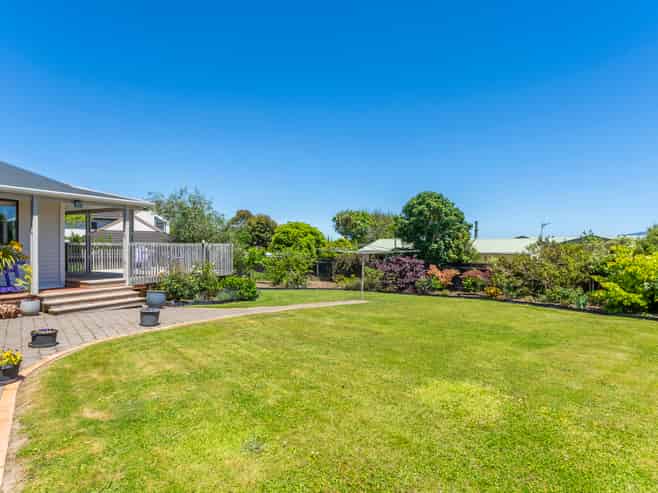 10 Winara Avenue, Waikanae